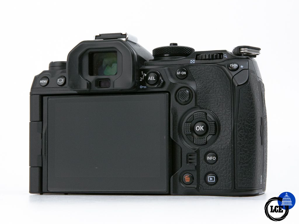 OM SYSTEM OM-1 Body **6k Shutter Count**