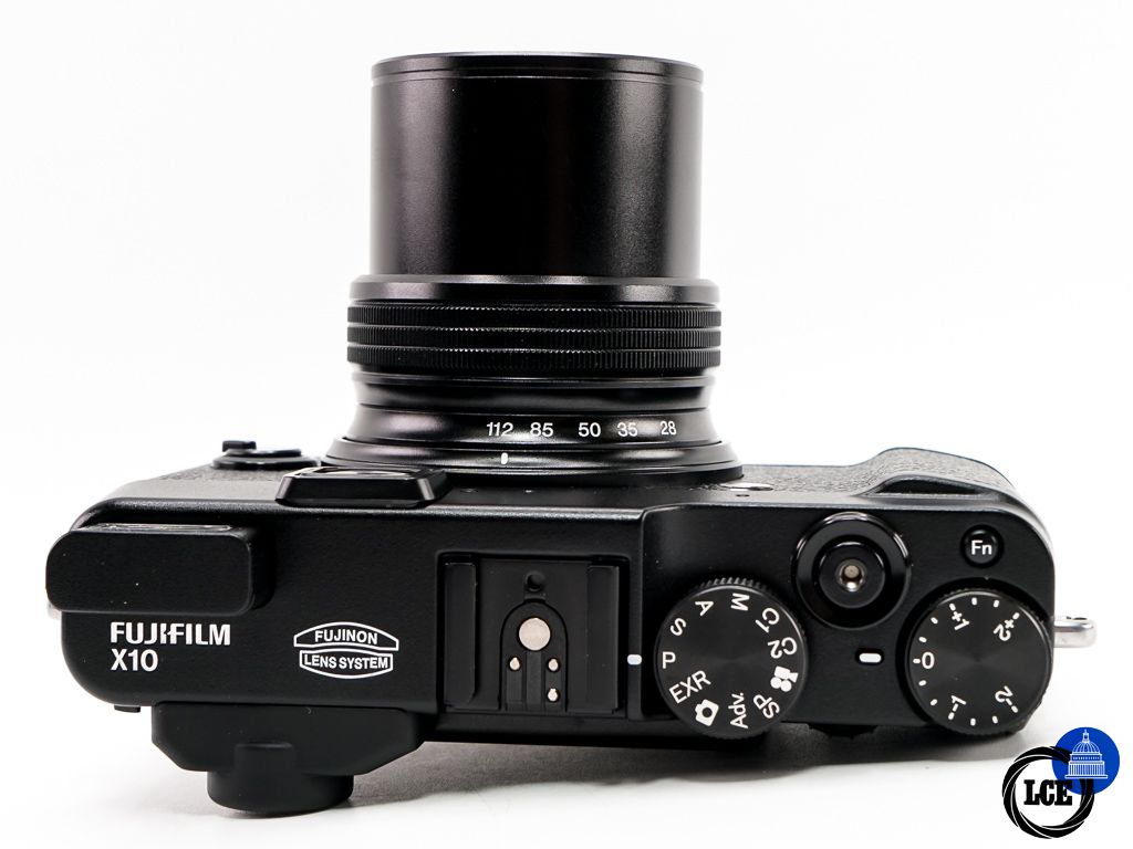 FujiFilm X10 * BOXED *