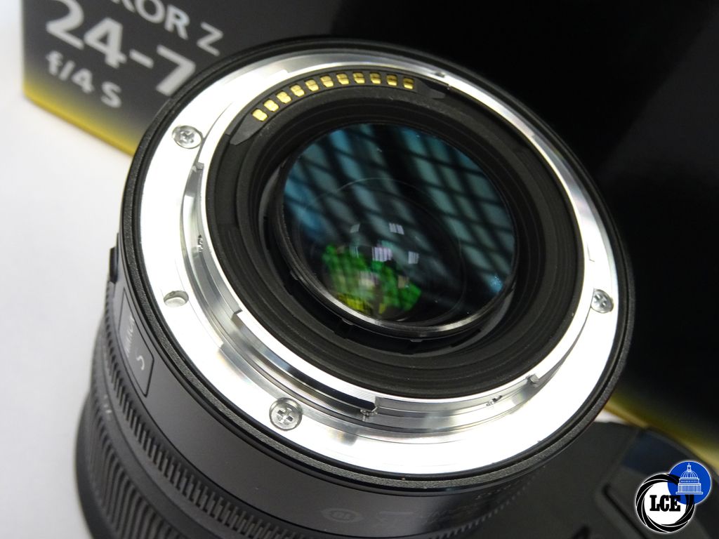 Nikon Z 24-70mm f4 S 