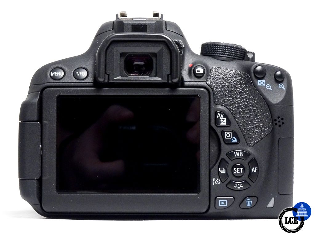 Canon EOS 700D