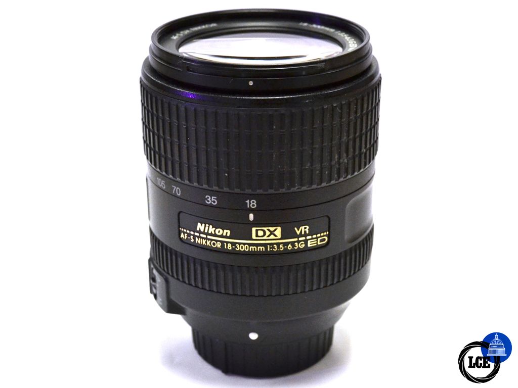 Nikon 18-300mm F3.5-5.6 G ED DX VR