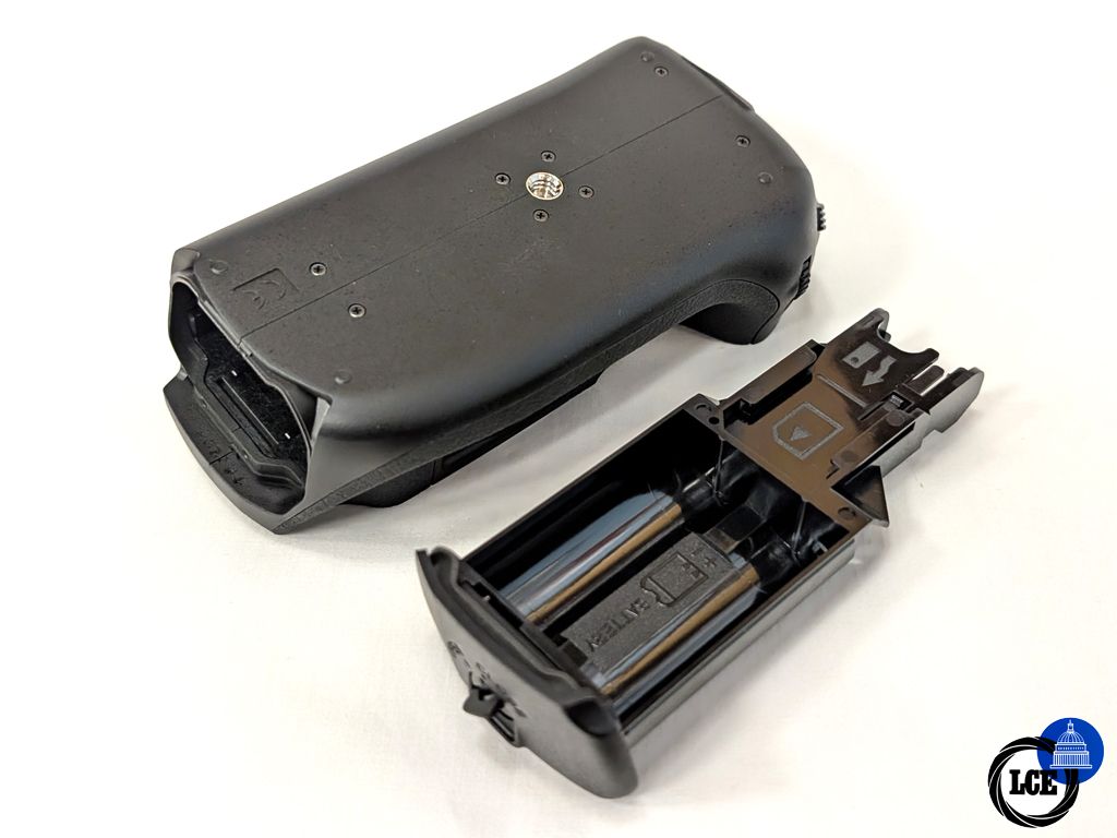 Pentax D-BG2 Battery Grip for K10D and K20D