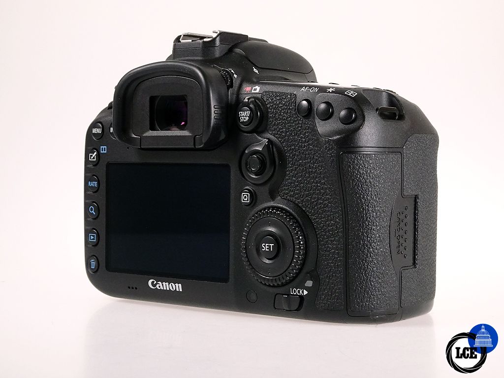 Canon EOS 7D Mark II *Please read description*