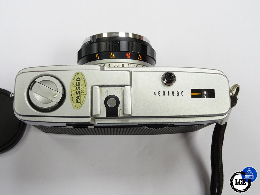 Olympus Trip 35 