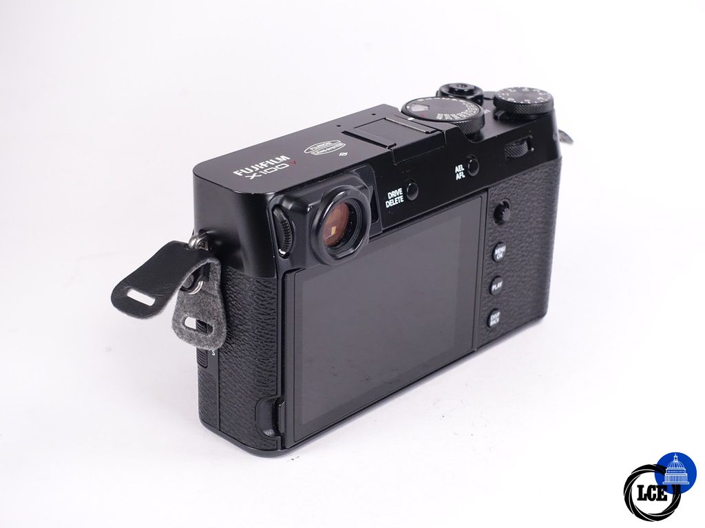 FujiFilm X100V Black 7.4k acc