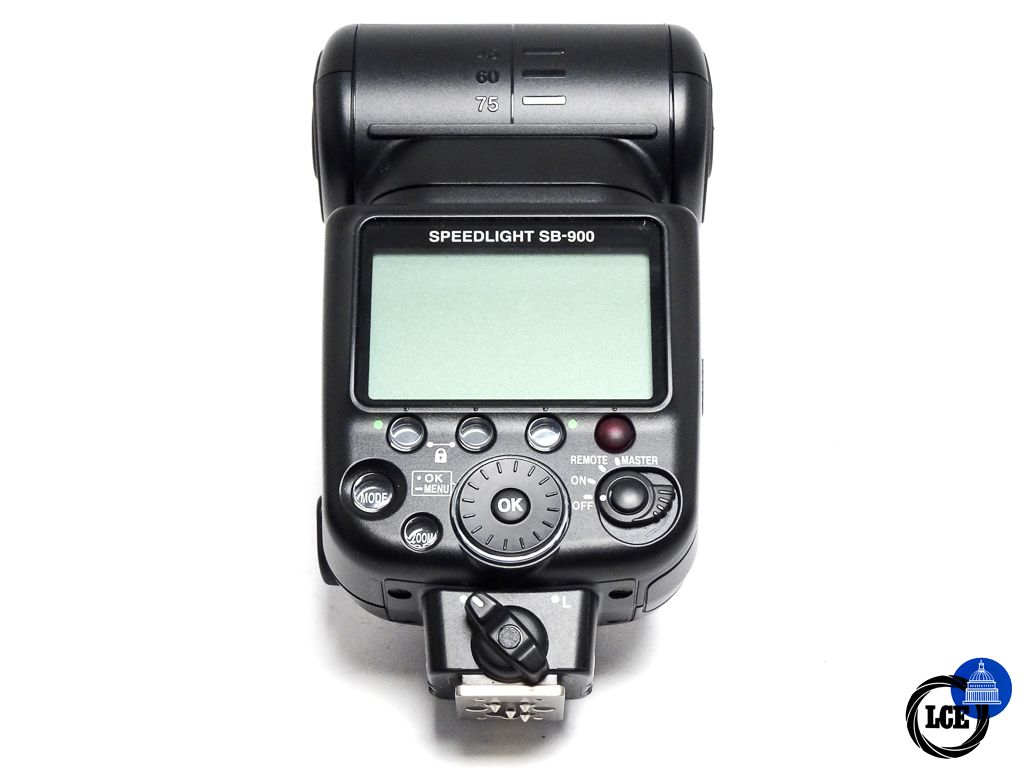 Nikon SB-900 flash