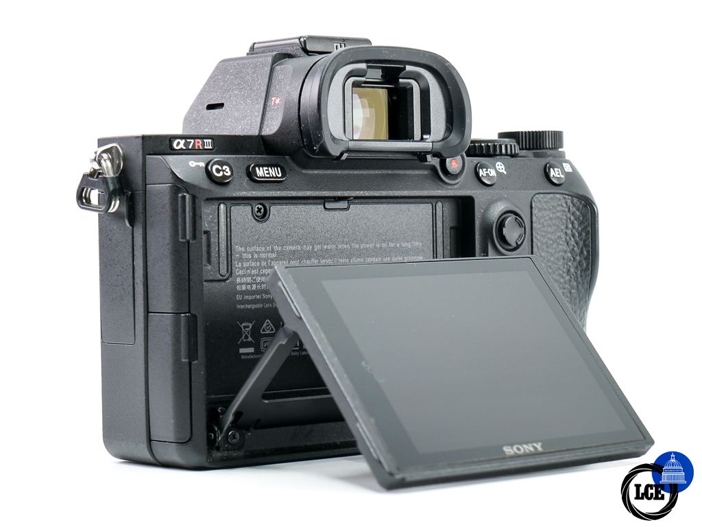 Sony A7R III Body