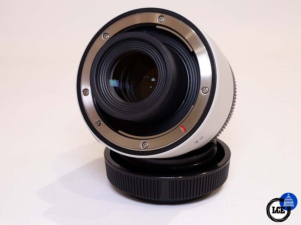 Canon RF 2x Teleconverter