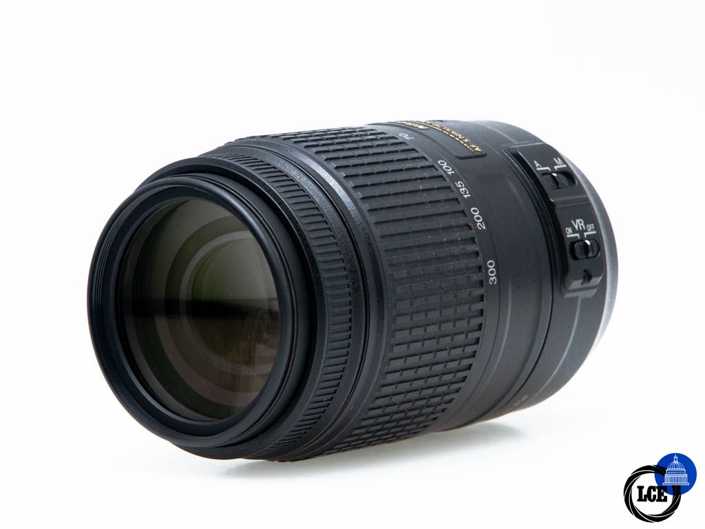 Nikon AF-S 55-300mm f/4.5-5.6 DX ED VR