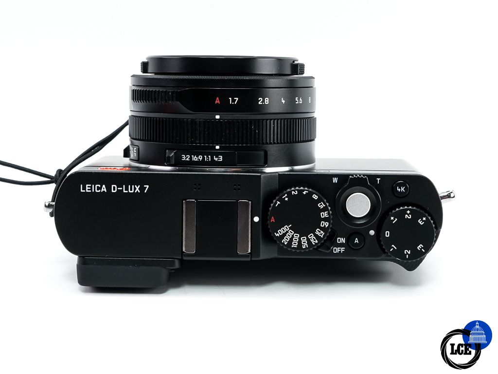 Leica D-LUX 7 + CASE + HAND GRIP