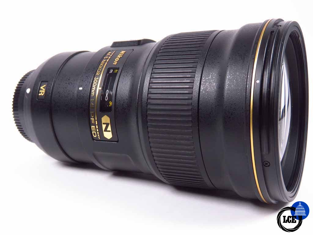 Nikon 300mm f4 Phase Fresnel N VR ED