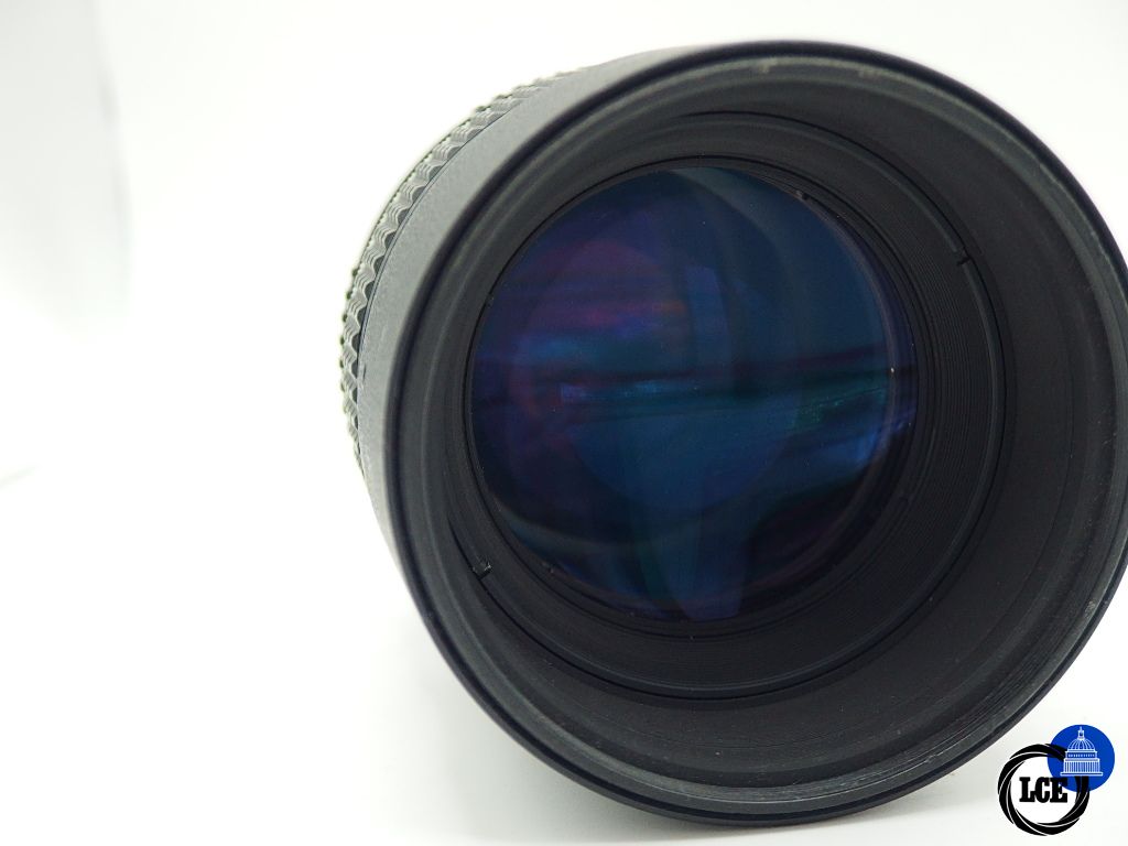 Nikon 105mm F2 D Defocus