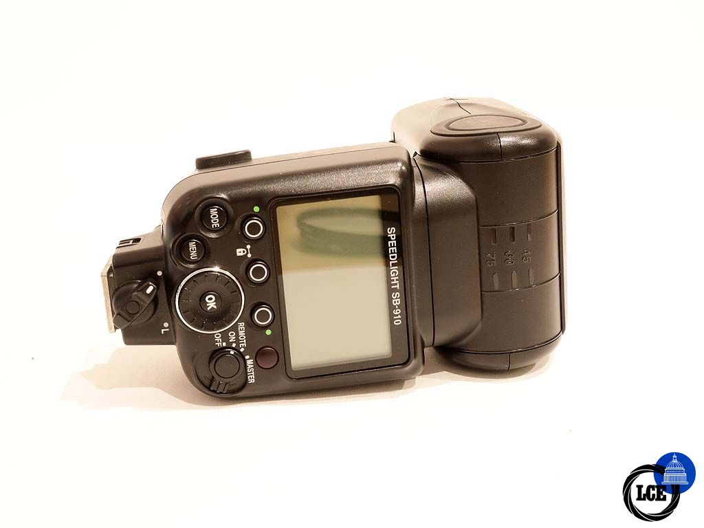 Nikon SB-910 Flashgun.