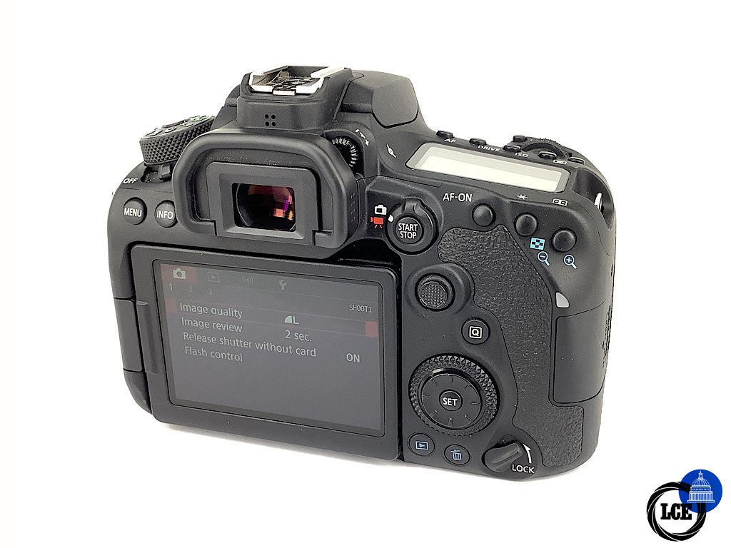 Canon EOS 90D BODY *4,000 actuations*