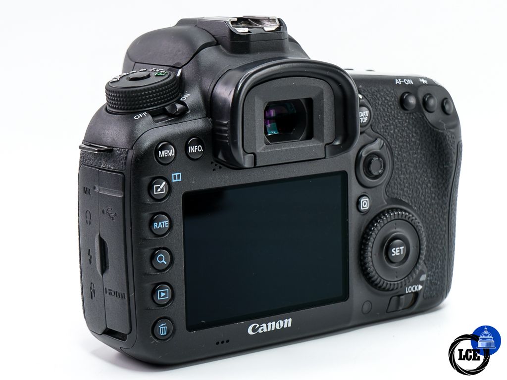 Canon EOS 7D MK II Body * BOXED 