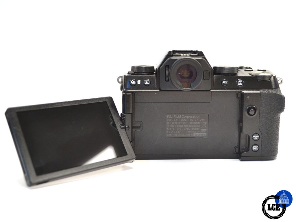 FujiFilm X-S10 Body *<5,300 Actuations*