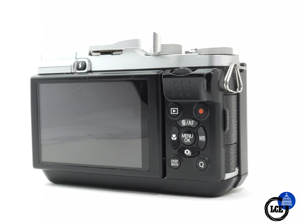 FujiFilm X-M1 Silver Body