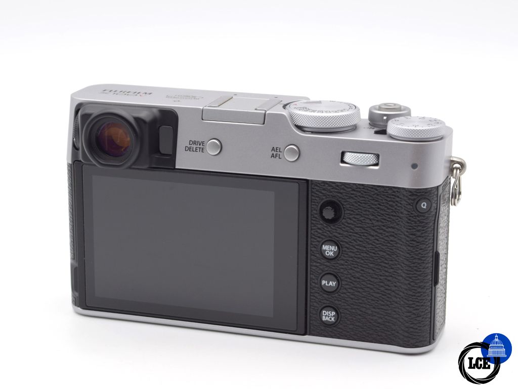 FujiFilm X100F Silver Outfit