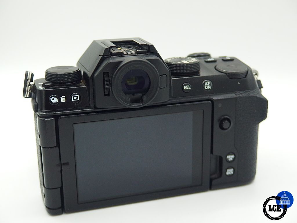 FujiFilm X-S10 15-45mm Black