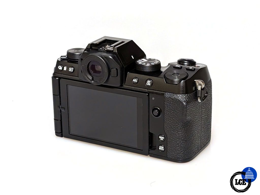 FujiFilm X-S10