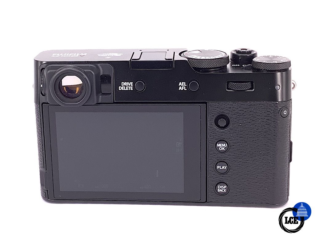 FujiFilm X100v Black ( shutter count only 800 )