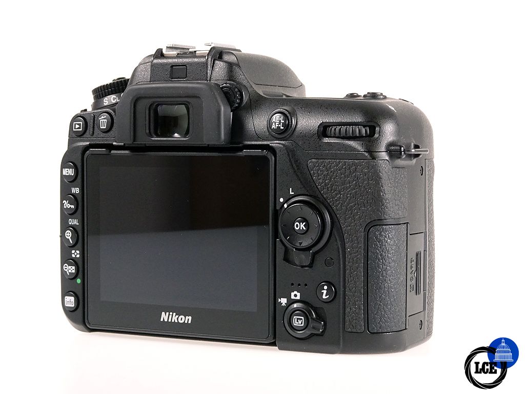 Nikon D7500 Body