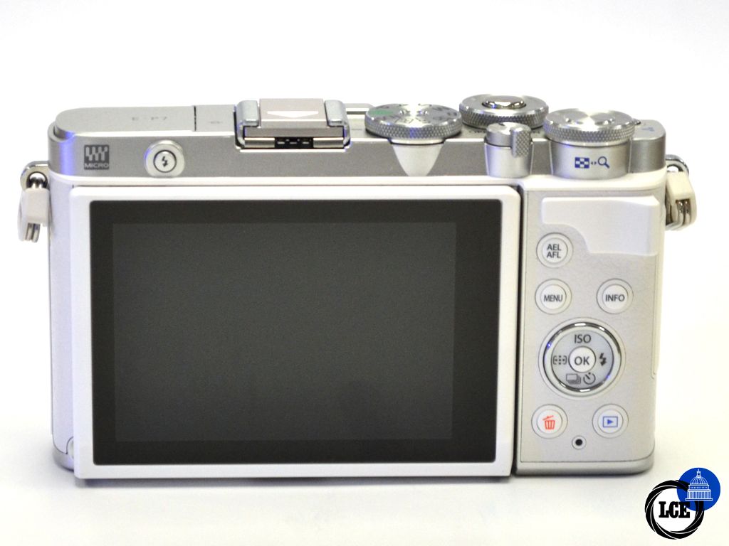 Olympus E-P7 Pen