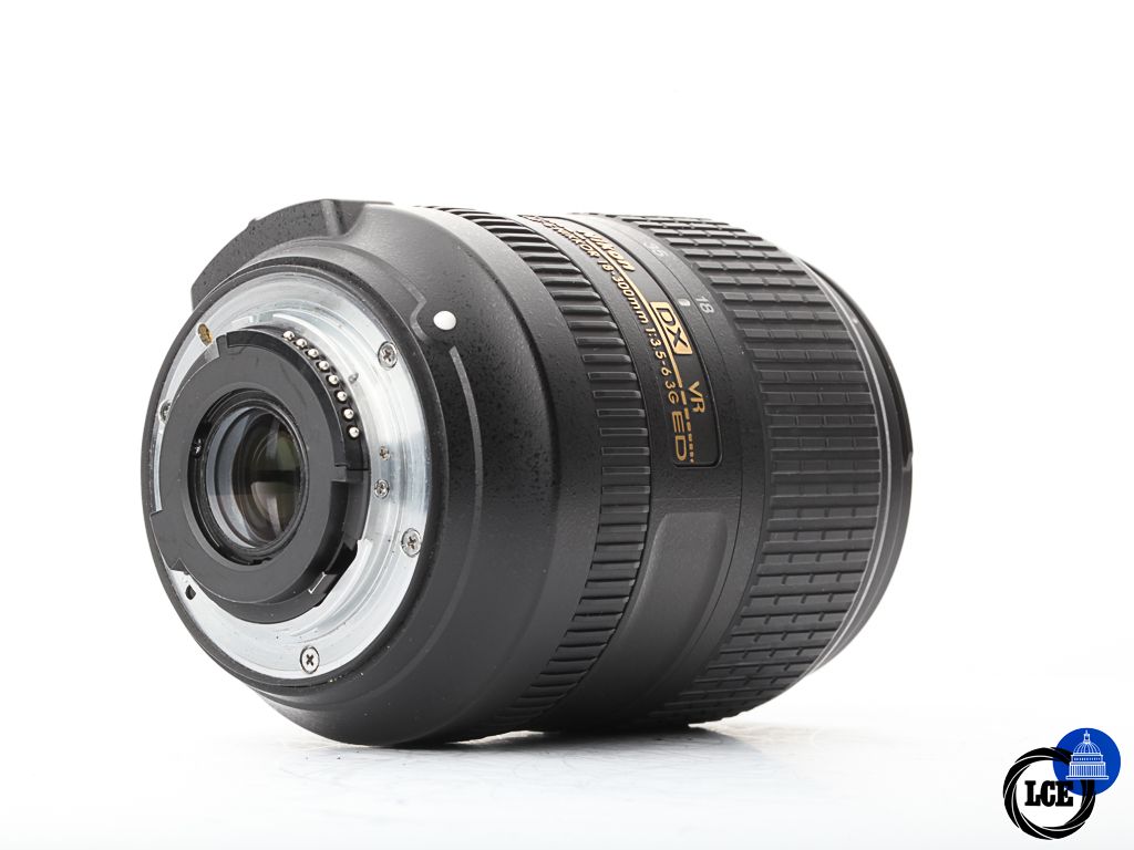 Nikon AF-S 18-300mm f/3.5-6.3G DX ED VR | 10112570