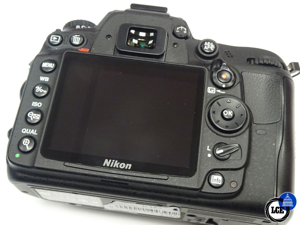 Nikon D7000 