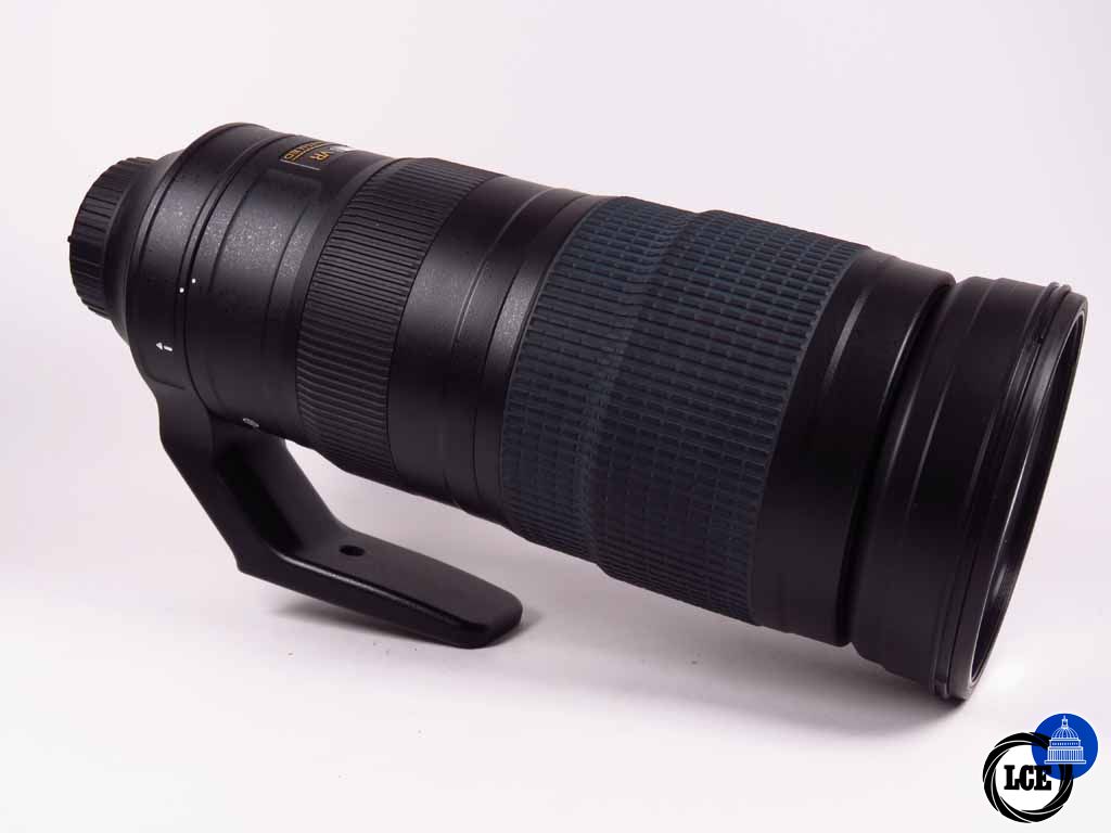 Nikon 200-500mm f5.6 E VR ED 