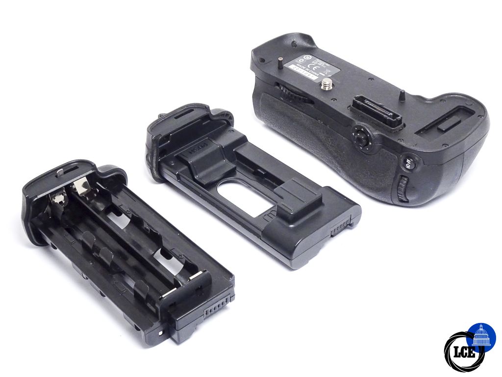 Nikon MB-D12 Battery Grip