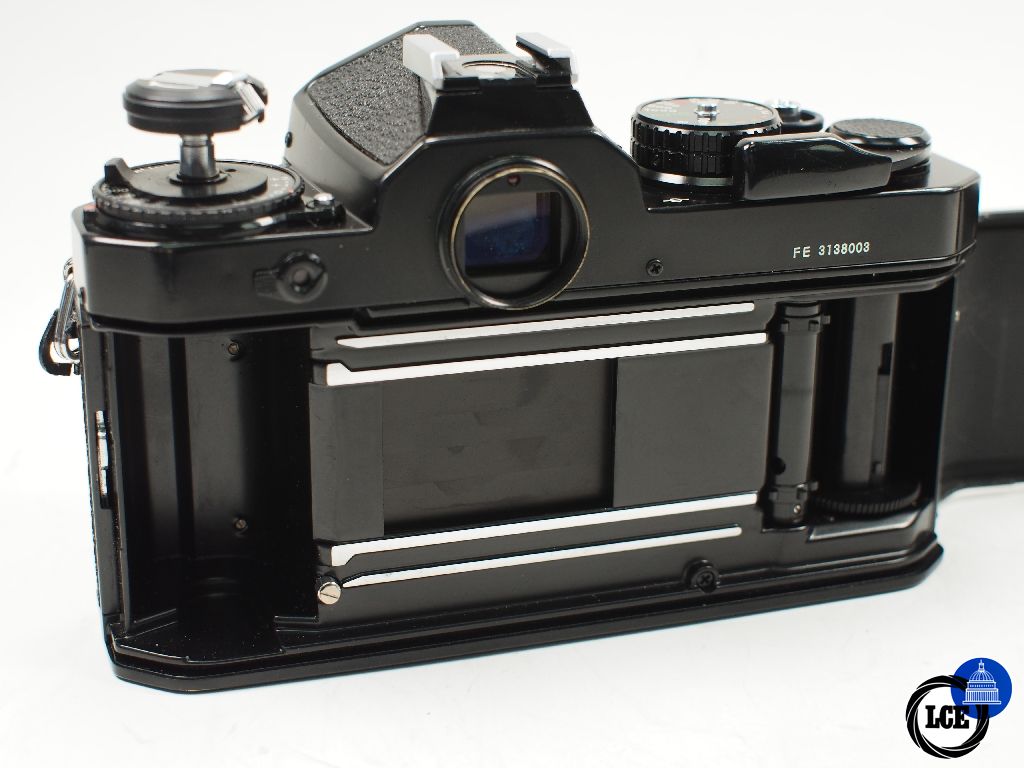 Nikon FE Black