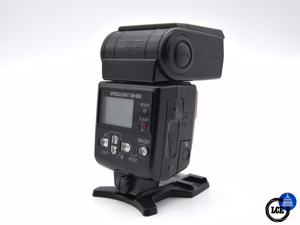 Nikon SB-600  Speedlight