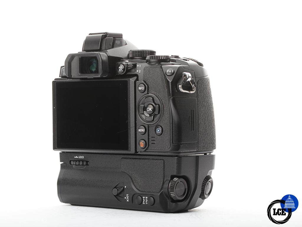 Olympus OM-D E-M1 body + grip | 10112696