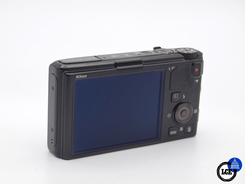 Nikon Coolpix S9500