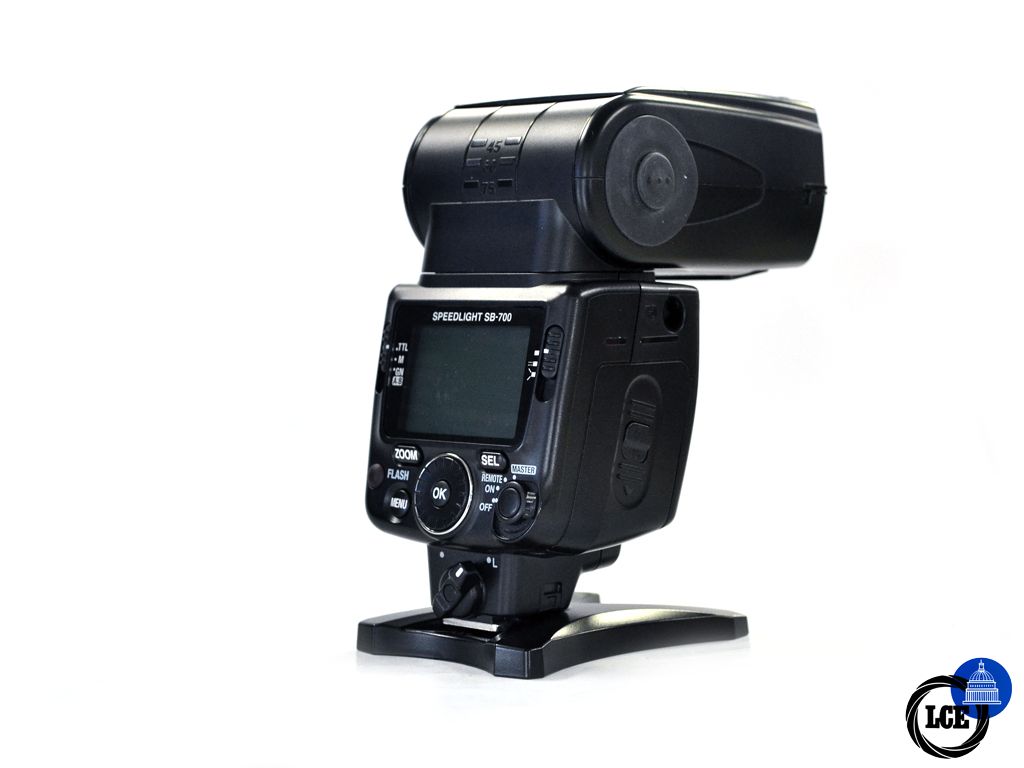 Nikon SB-700 Speedlight Flashgun