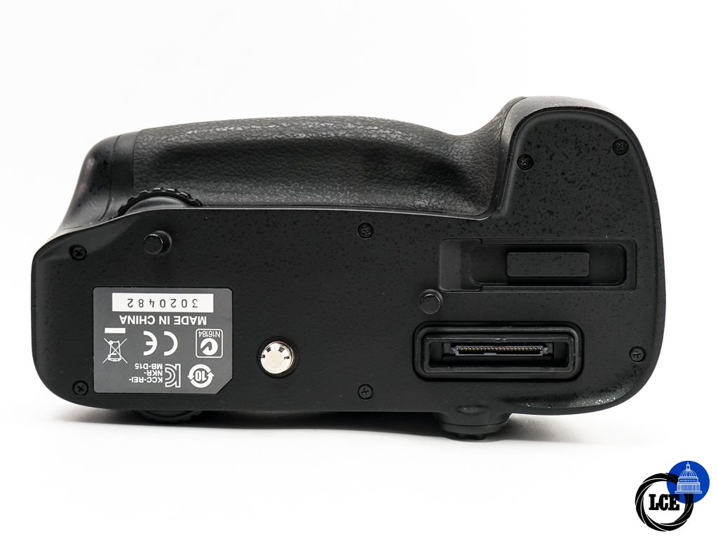 Nikon MB-D15 Battery Grip * BOXED *