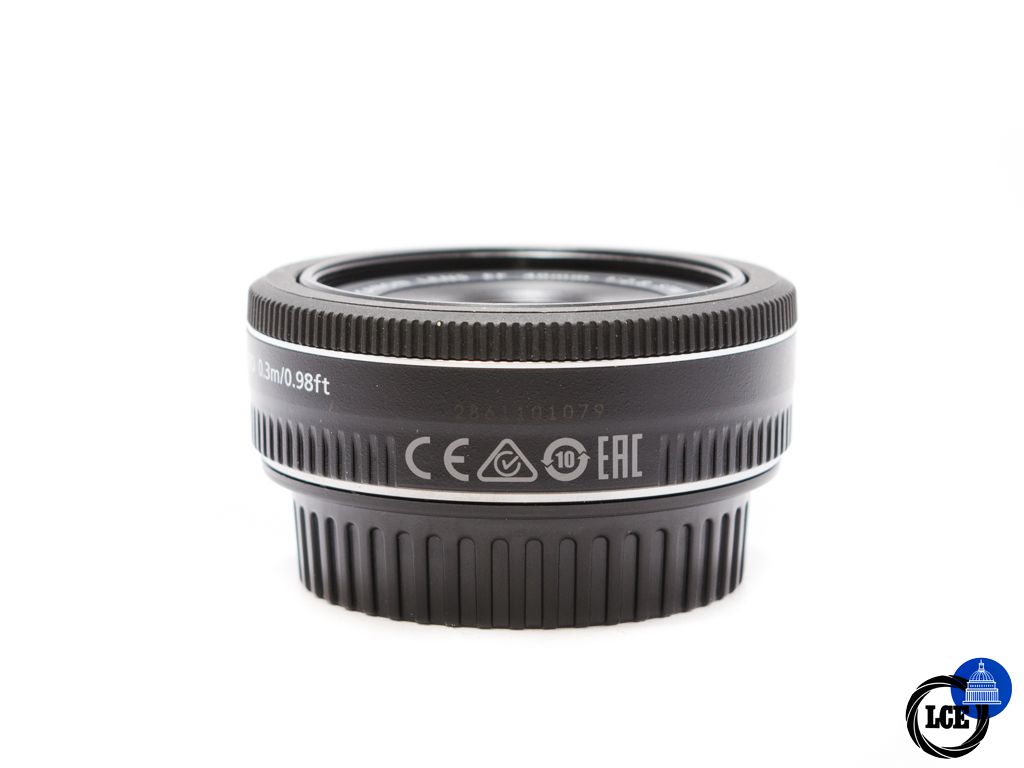 Canon EF 40mm f2.8 STM