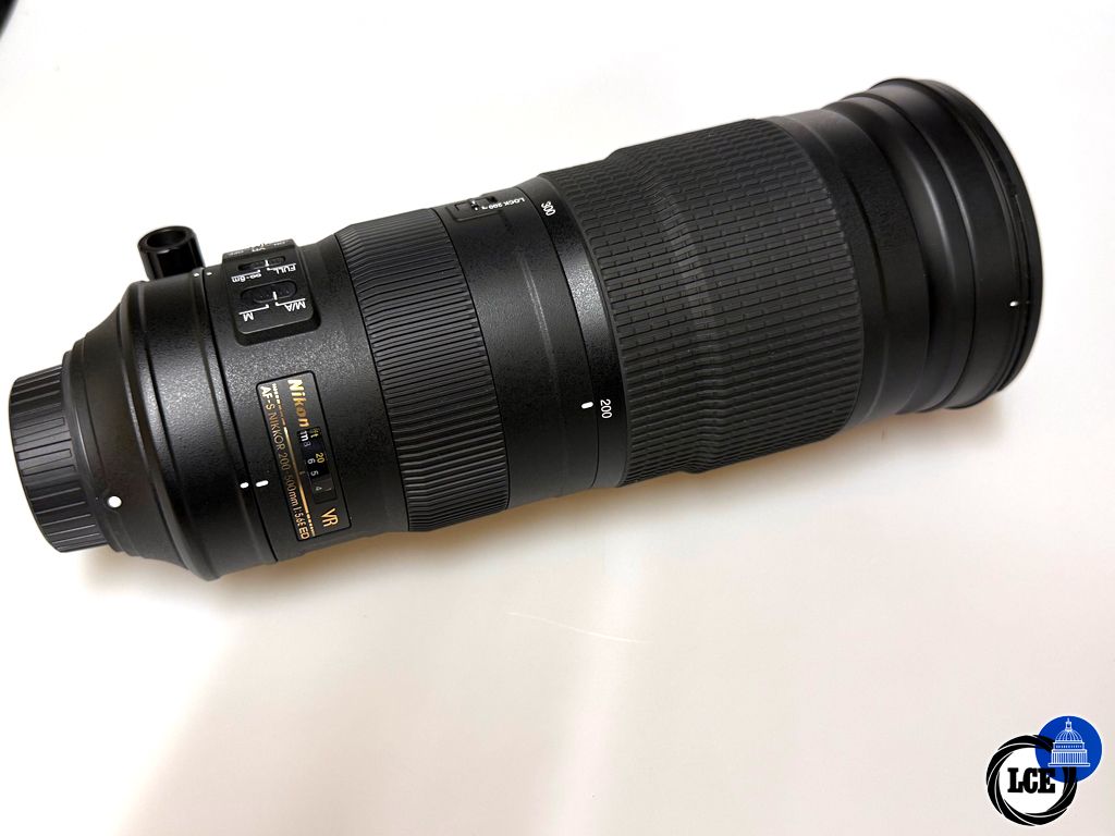 Nikon AF-S 200-500 mm F5.6 VR