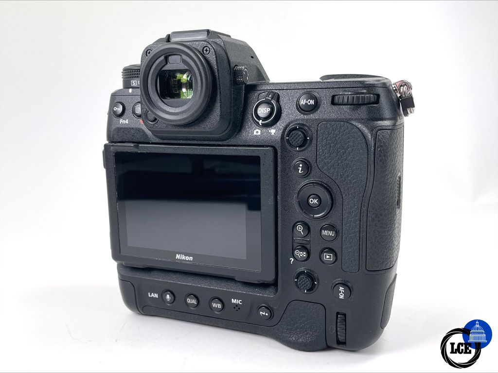 Nikon Z 9 Body *2x EN-EL18D Batteries*