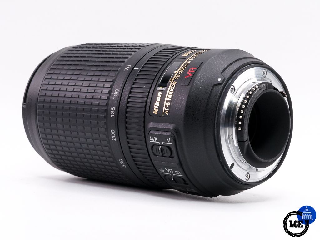 Nikon AF-S 70-300mm F4.5-5.6G VR ED