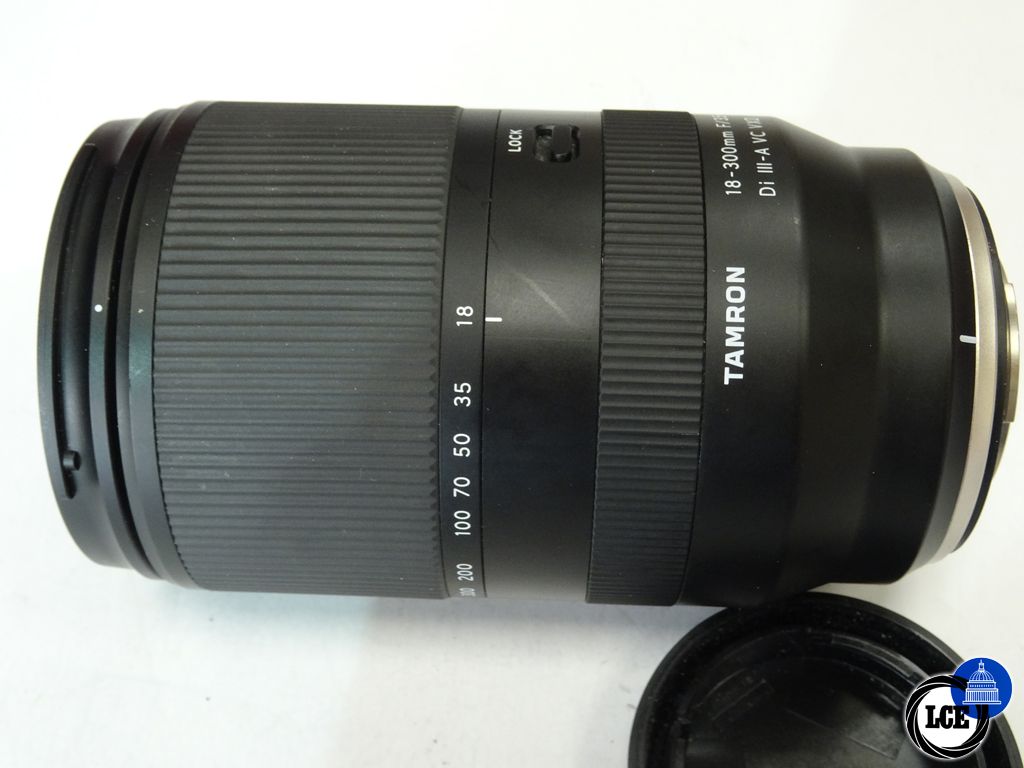 Tamron 18-300mm DI III VC VXD 