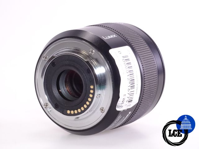 Panasonic 45mm f/2.8 Macro