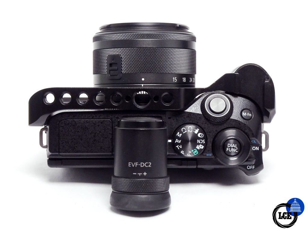 Canon M6II + EVF-DC2 + 15-45mm + Cage