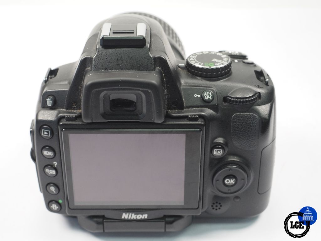 Nikon D5000 with 18-55mm VR 7k sc