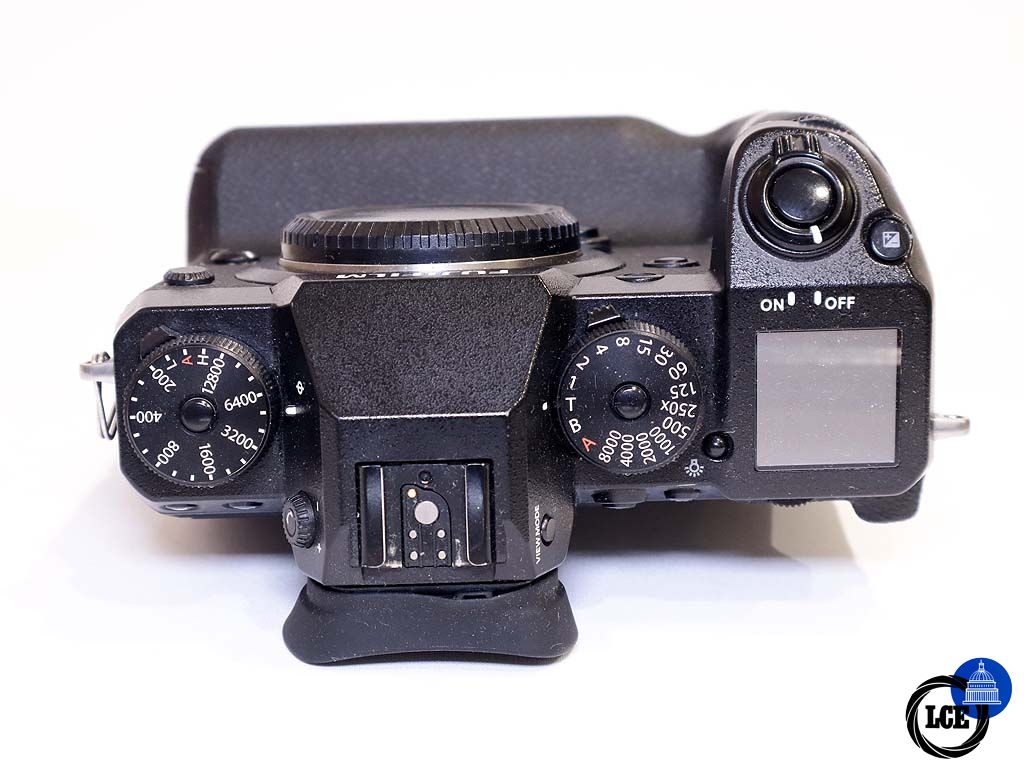 FujiFilm X-H1 Body + Battery Grip