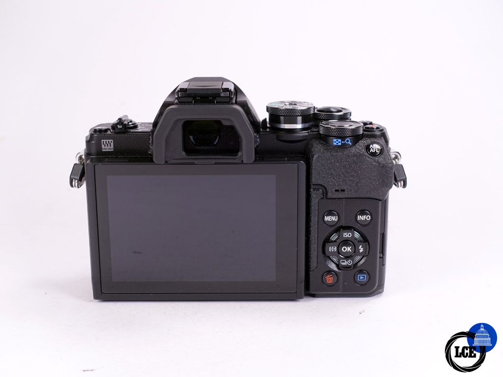 OM SYSTEM E-M10