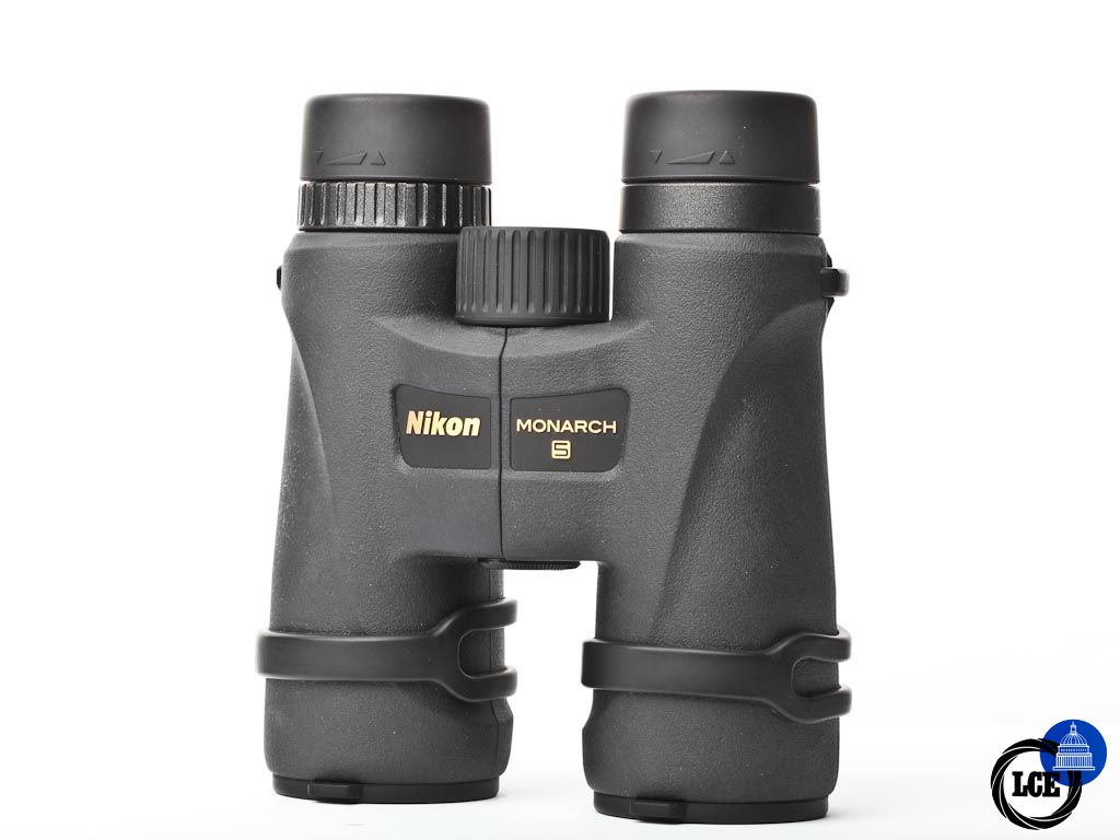 Nikon Monarch 5 10x42 | 10111208