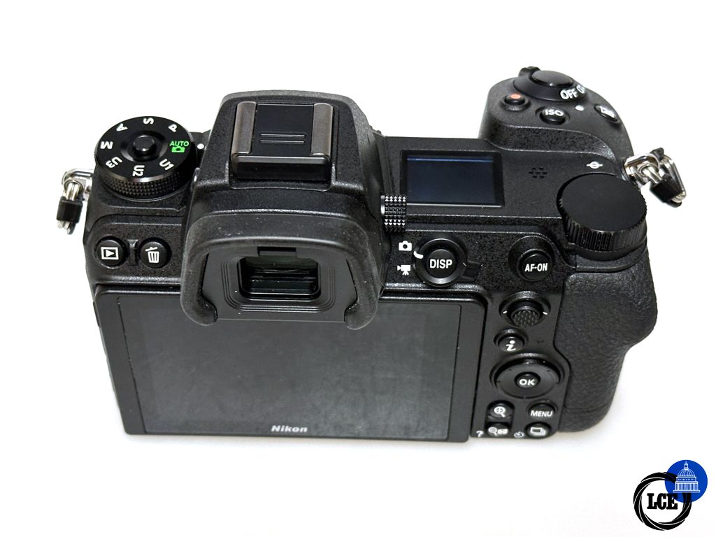 Nikon Z7 II Body ( Very Low shutter count )