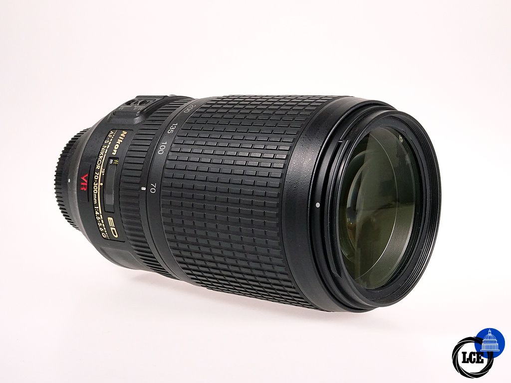 Nikon AF-S 70-300mm F/4.5-5.6 G ED VR